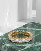 Heart-Motif Eternity Band — product view 03