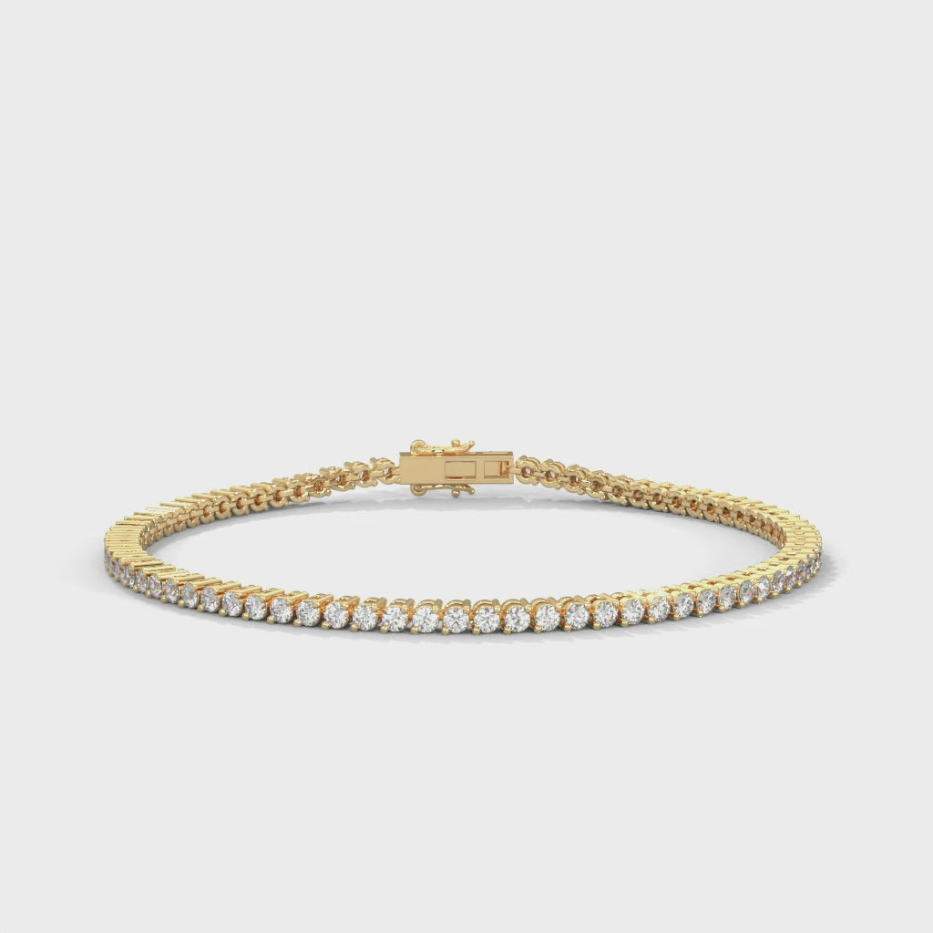 Classic Line Bracelet rotating product video in yellow gold